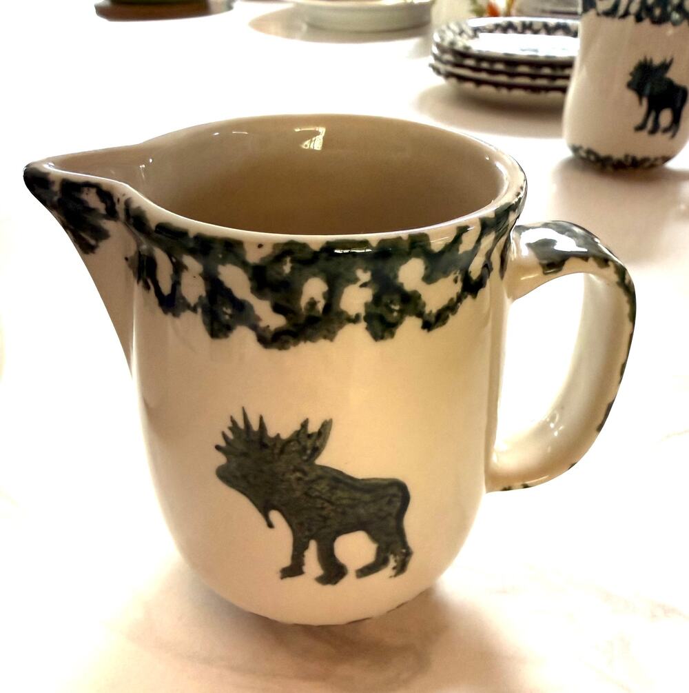 VINTAGE Tienshan Moose Country Creamer Green Spongeware Folk Craft Moose 10 Oz